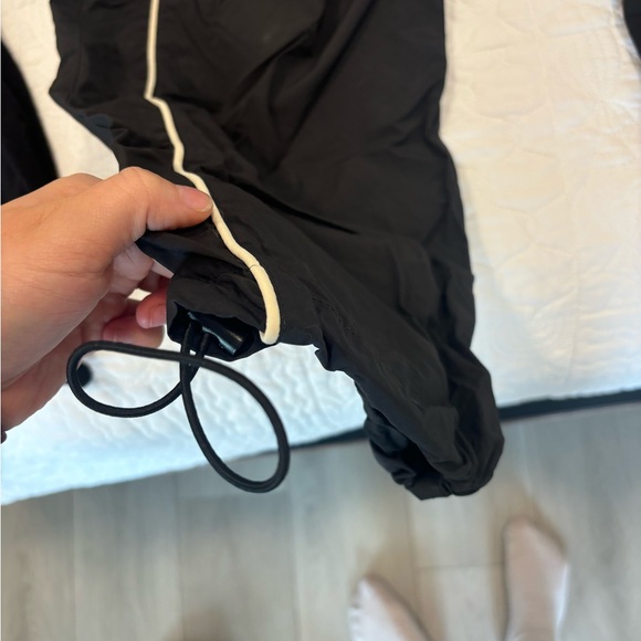 Urban outfitters track pants size small - Picture 3 of 4